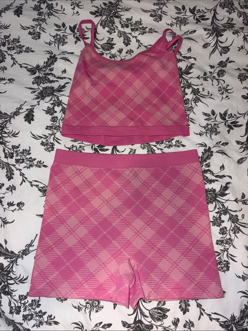La Hearts Pink Plaid Seamless Tank and Shorts Set